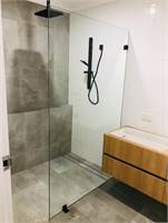  Modena Shower Screens &  Robes